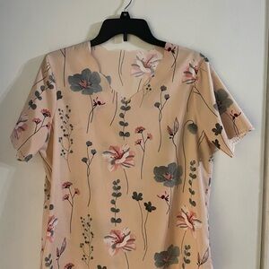 Temu Floral Print Scalloped V-Neck Women Top in size medium
